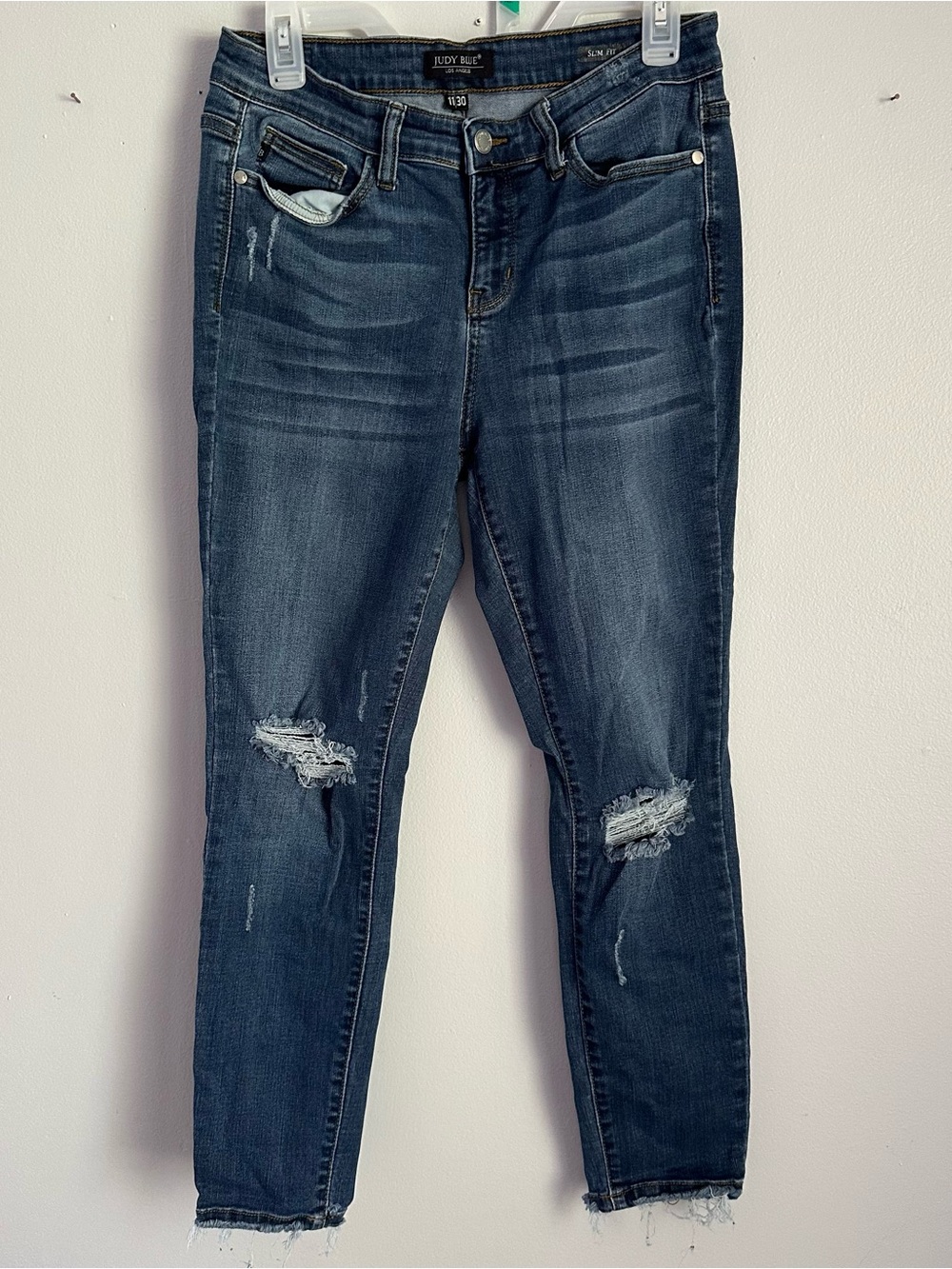 Judy Blue 11/30 slim fit skinny jeans women’s 12 distressed 11